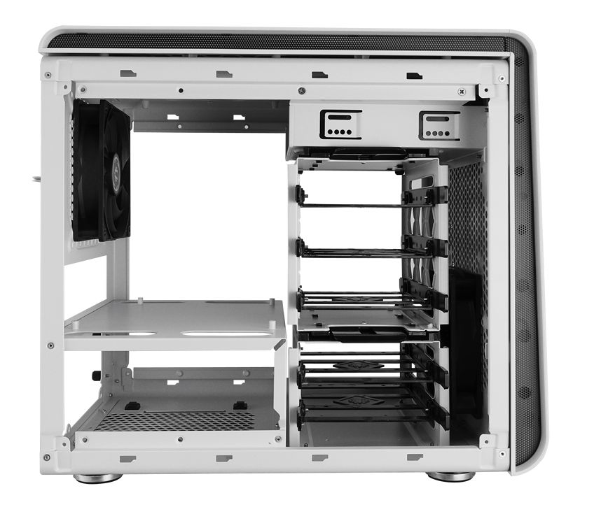 BitFenix Phenom mini-ITX 03